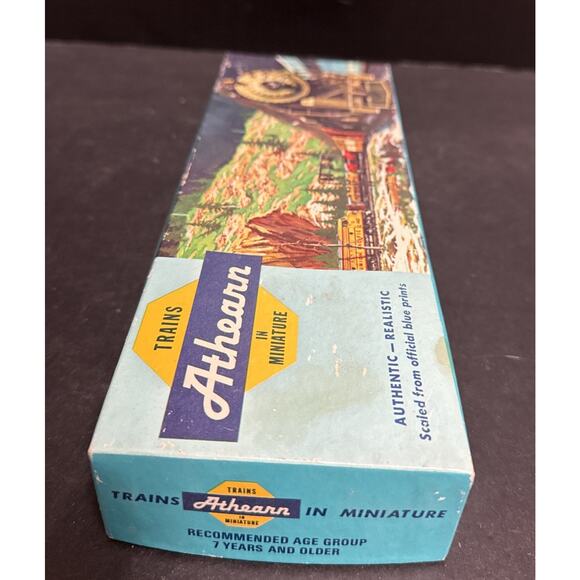 Athearn HO Scale 1526 Union Pacific 62' Tank Car Black Assembled Box - Picture 10 of 12